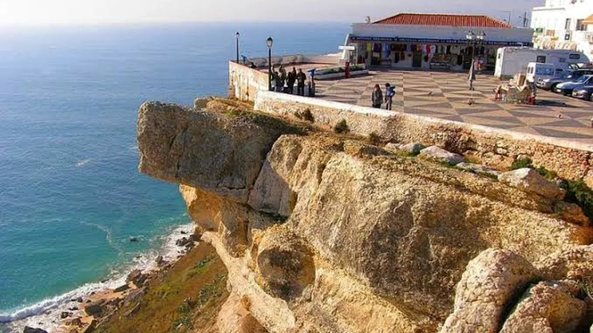Miradouro do Sítio da Nazaré sobre o Atlântico