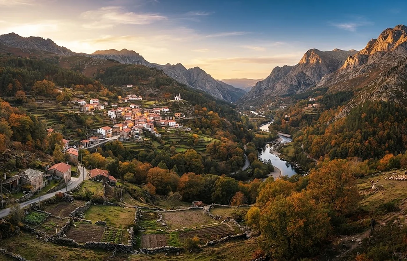 Paisagem da Serra da Estrela e vale de montanha
